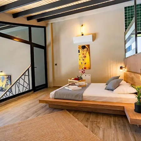 La Serene Villa *